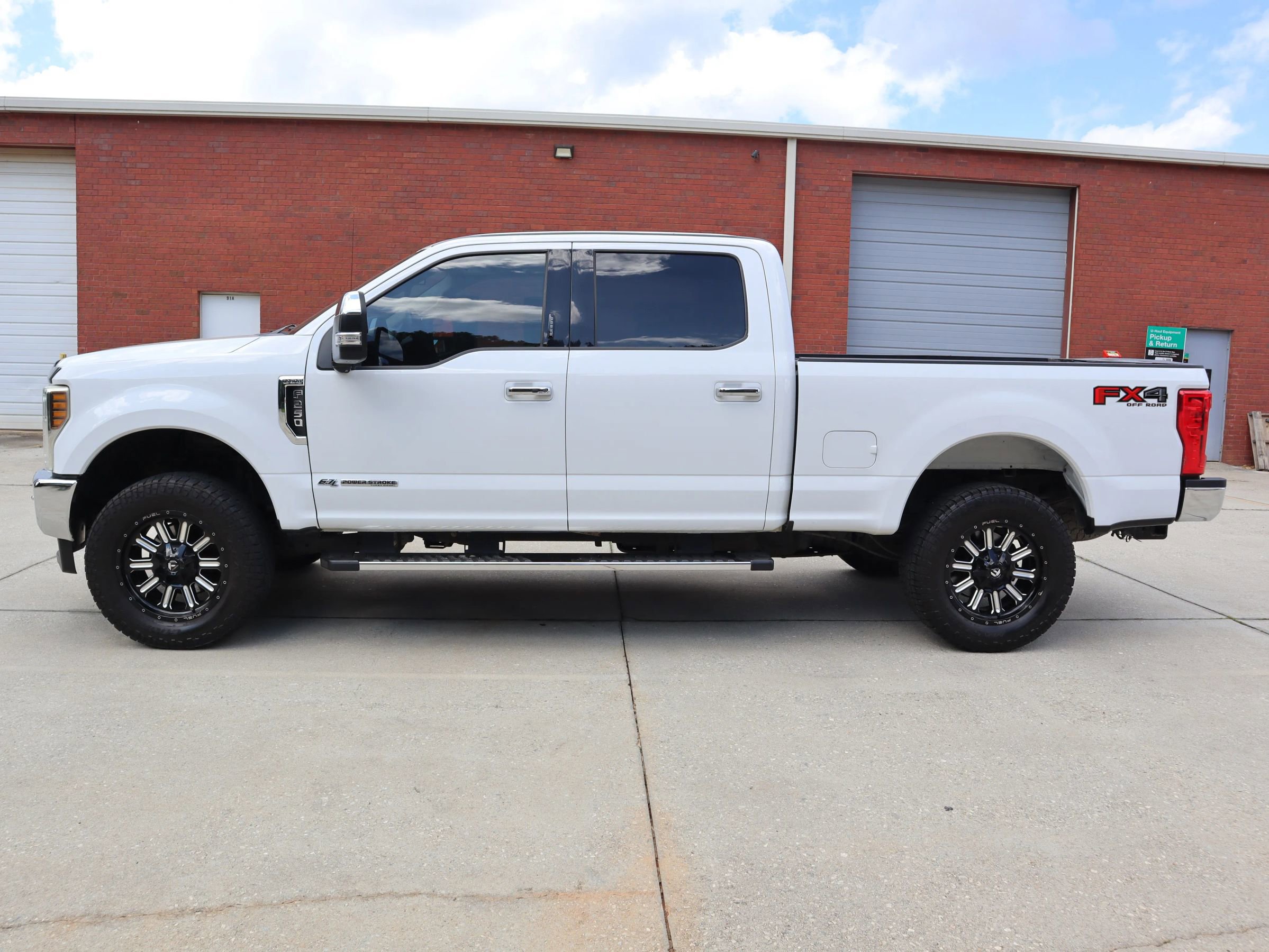 Used 2018 Ford F250 Lariat w/ Lariat Ultimate Package image 2
