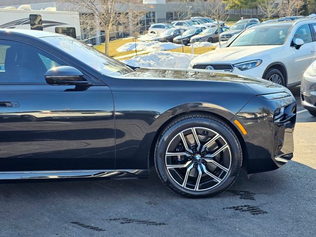Used 2023 BMW 760i xDrive w/ Executive Package image 6