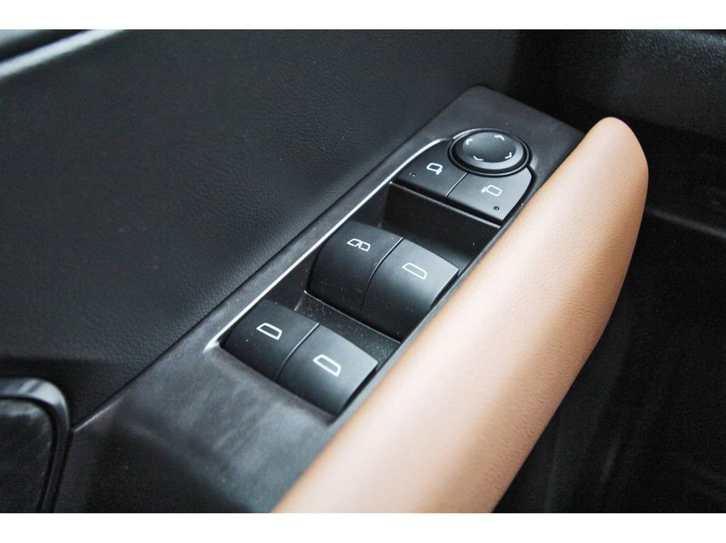 Used 2025 GMC Canyon AT4 image 20