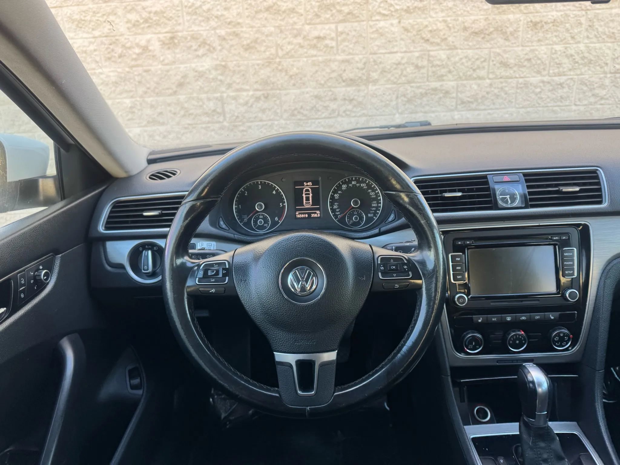 Used 2015 Volkswagen Passat TDI SE FWD image 22
