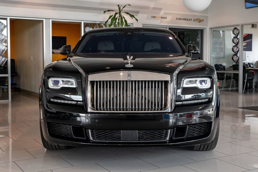 Used 2018 Rolls-Royce Ghost image 3