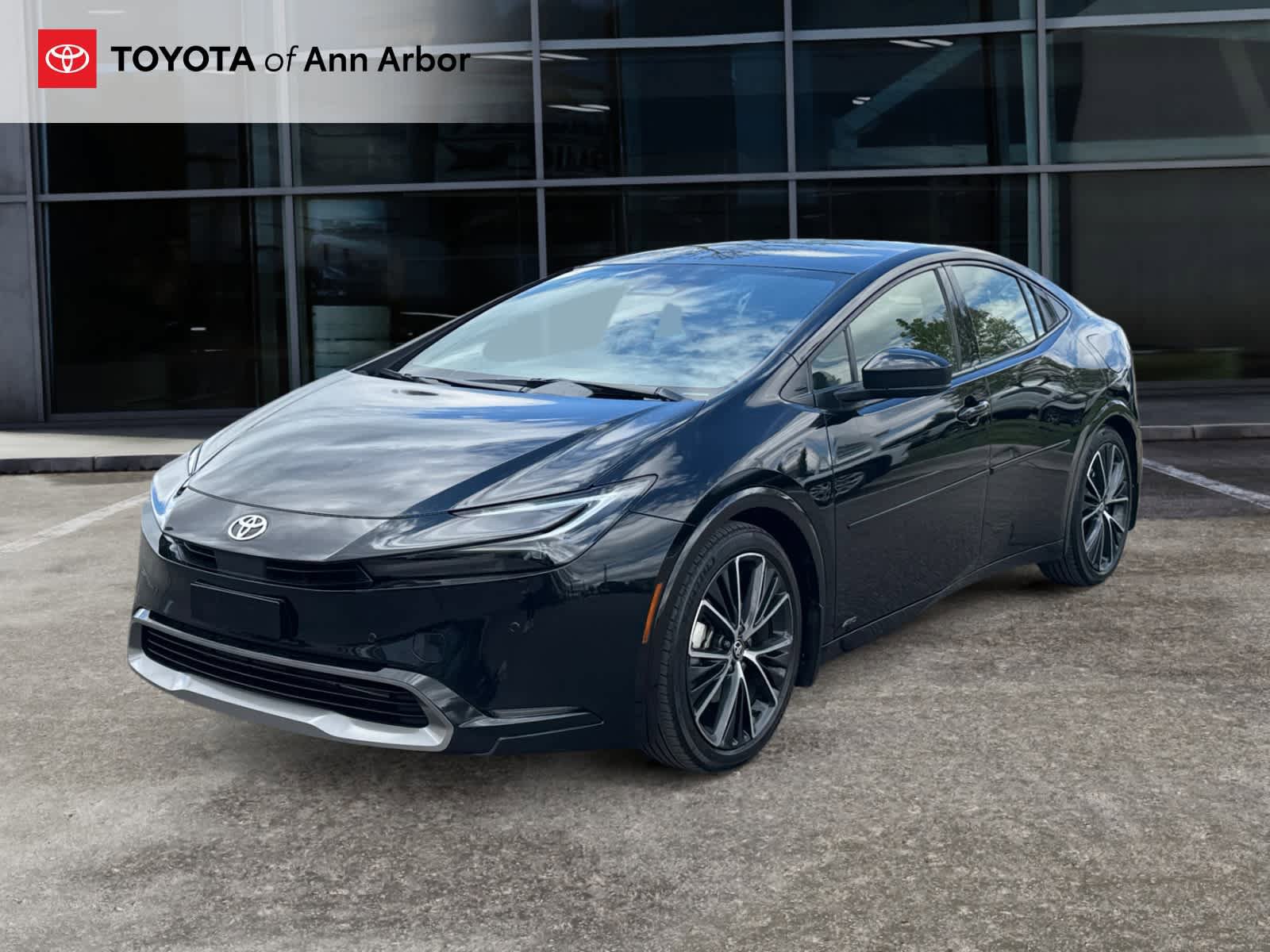 Used 2024 Toyota Prius XLE AWD/4WD image 9