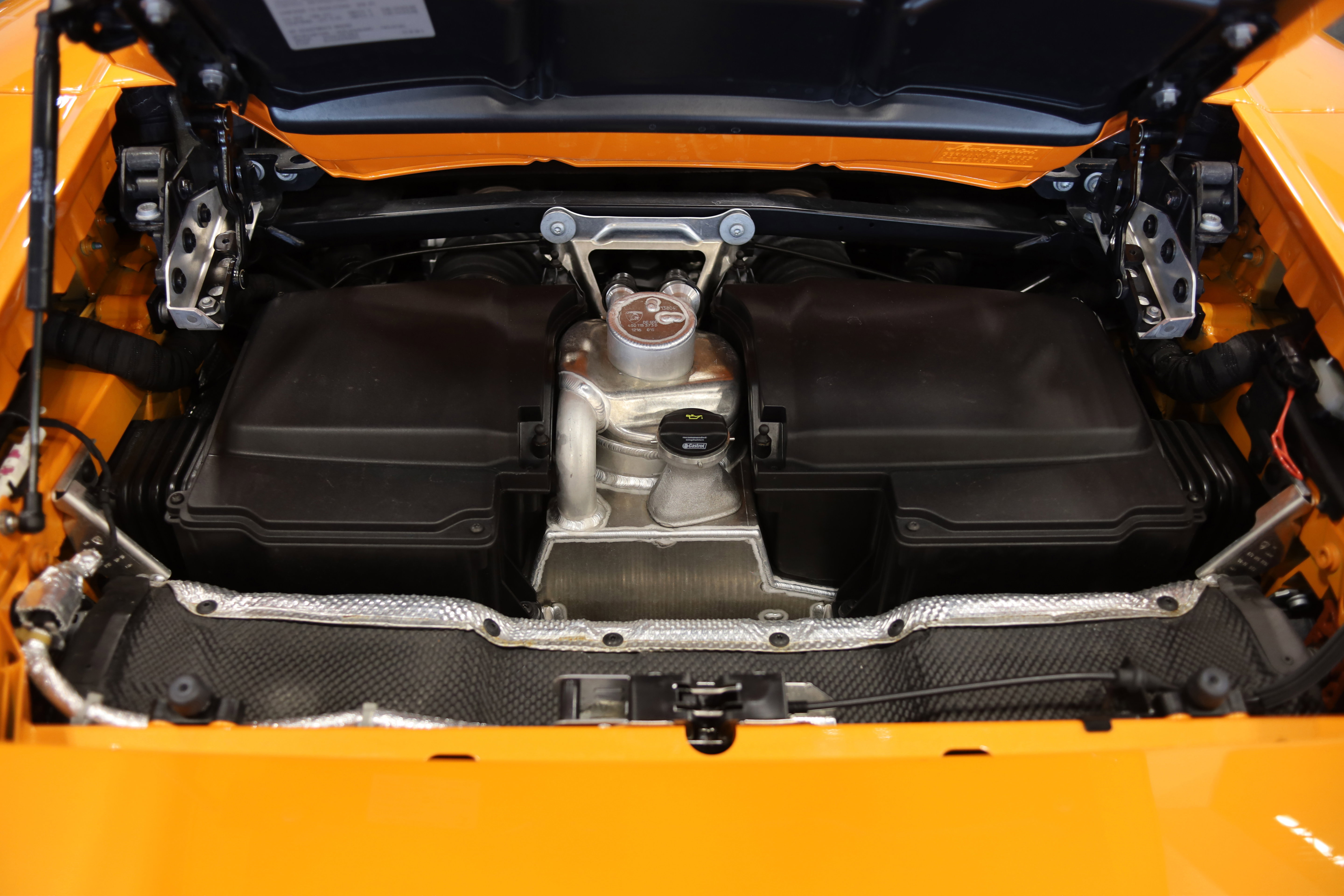 Used 2016 Lamborghini Huracan LP 610-4 image 37