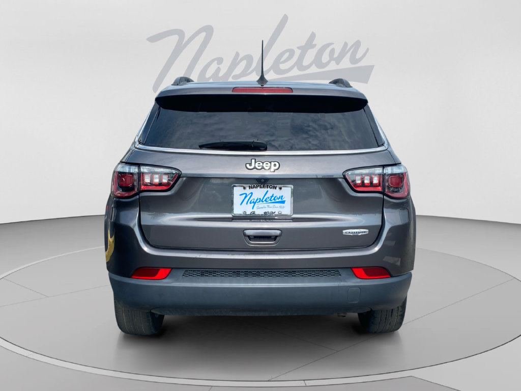 Used 2022 Jeep Compass Latitude w/ Sun and Sound Group FWD image 4