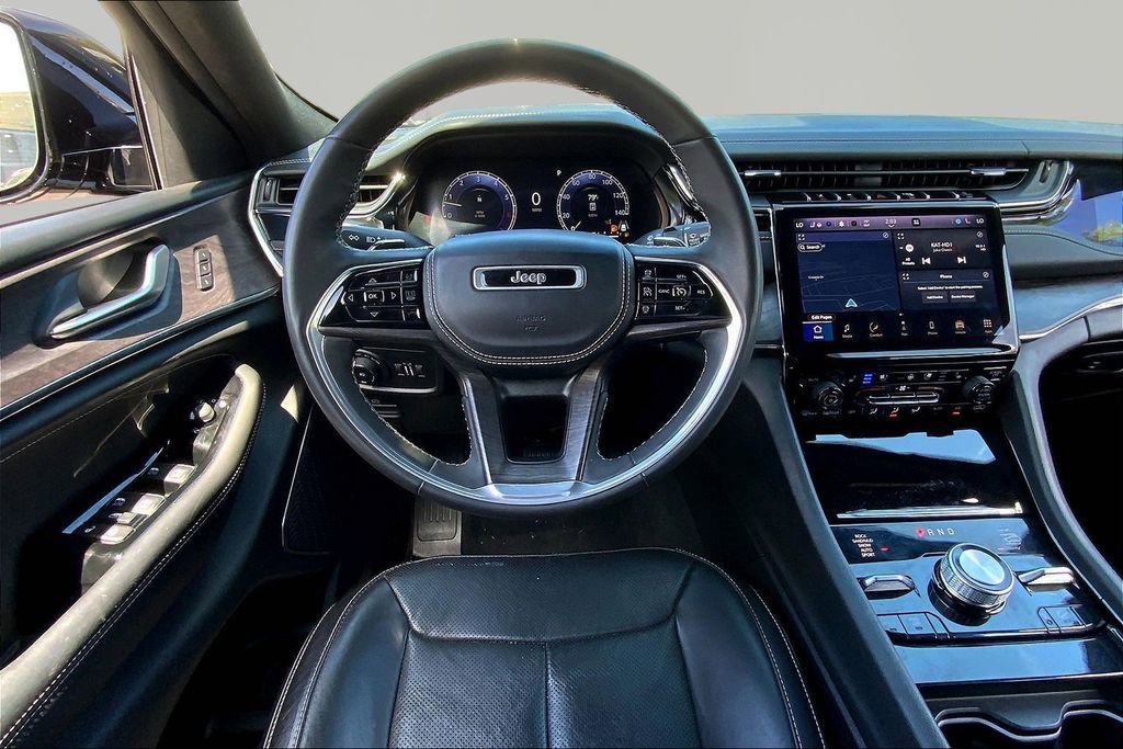 Used 2023 Jeep Grand Cherokee L Overland image 8