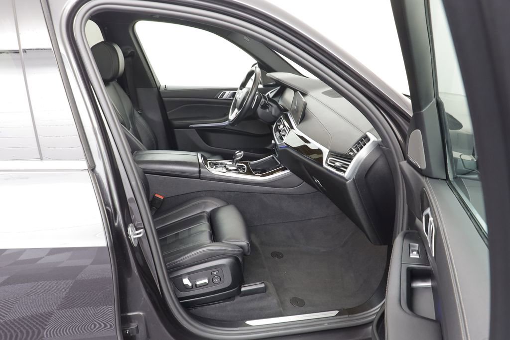 Used 2021 BMW X5 xDrive45e w/ Premium Package image 22