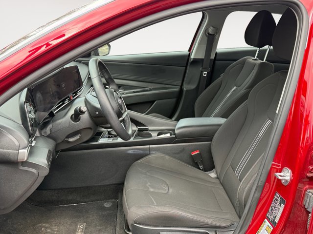 Used 2023 Hyundai Elantra SEL w/ Convenience Package image 10
