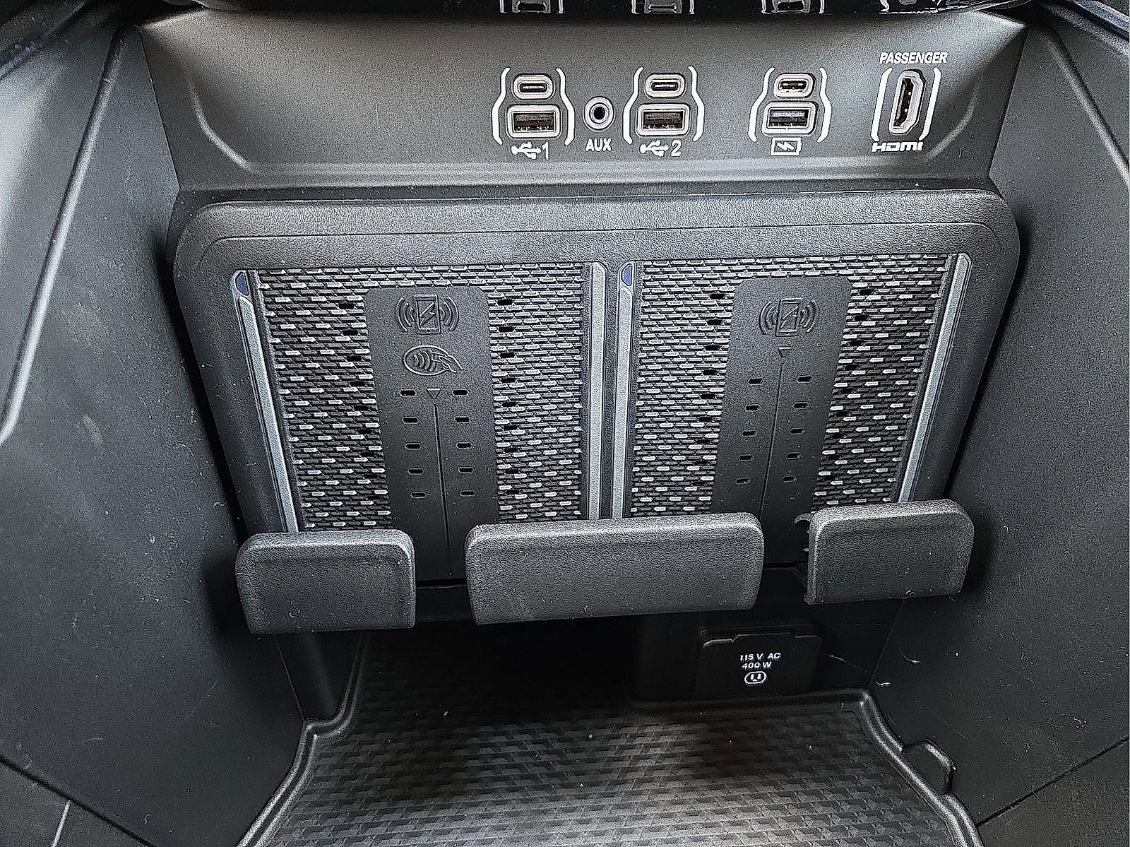 New 2026 RAM 1500 Laramie w/ Night Edition AWD/4WD image 18