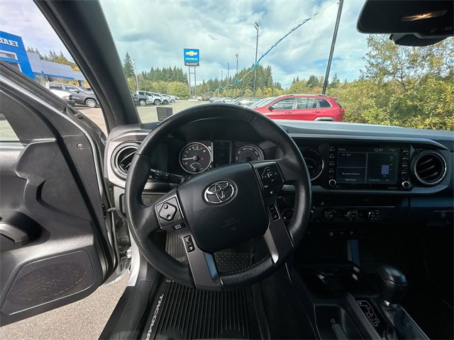 Used 2020 Toyota Tacoma 4x4 Double Cab image 10