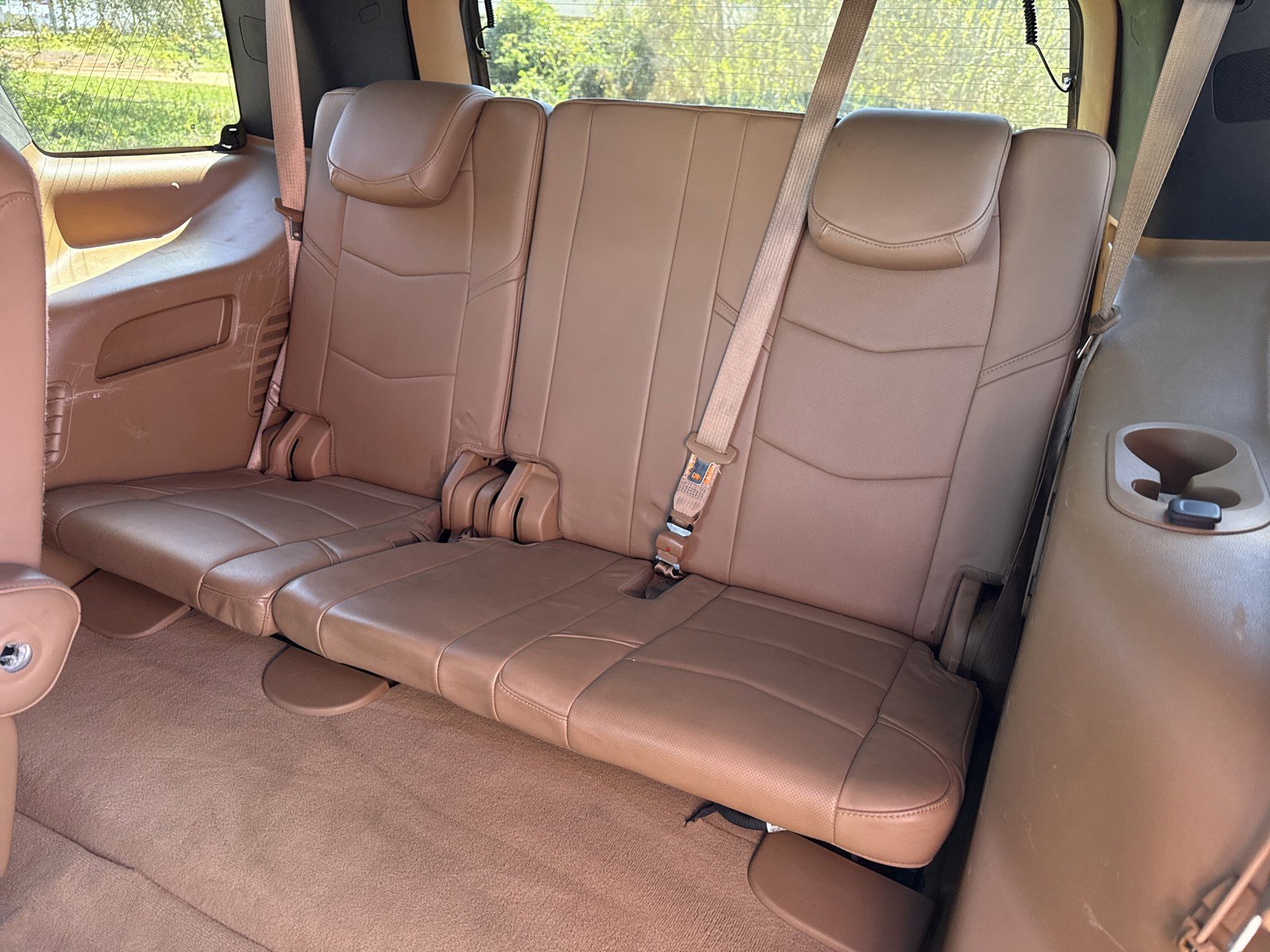 Used 2017 Cadillac Escalade Platinum image 17