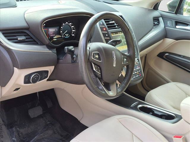 Used 2017 Lincoln MKC Premiere FWD image 9
