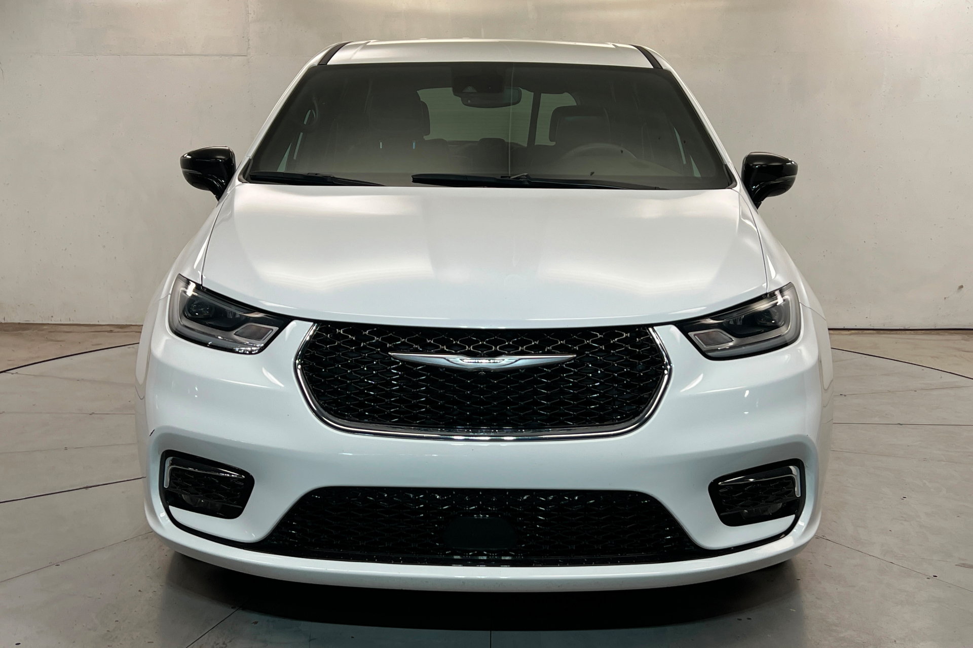 Certified 2025 Chrysler Pacifica Select FWD image 8