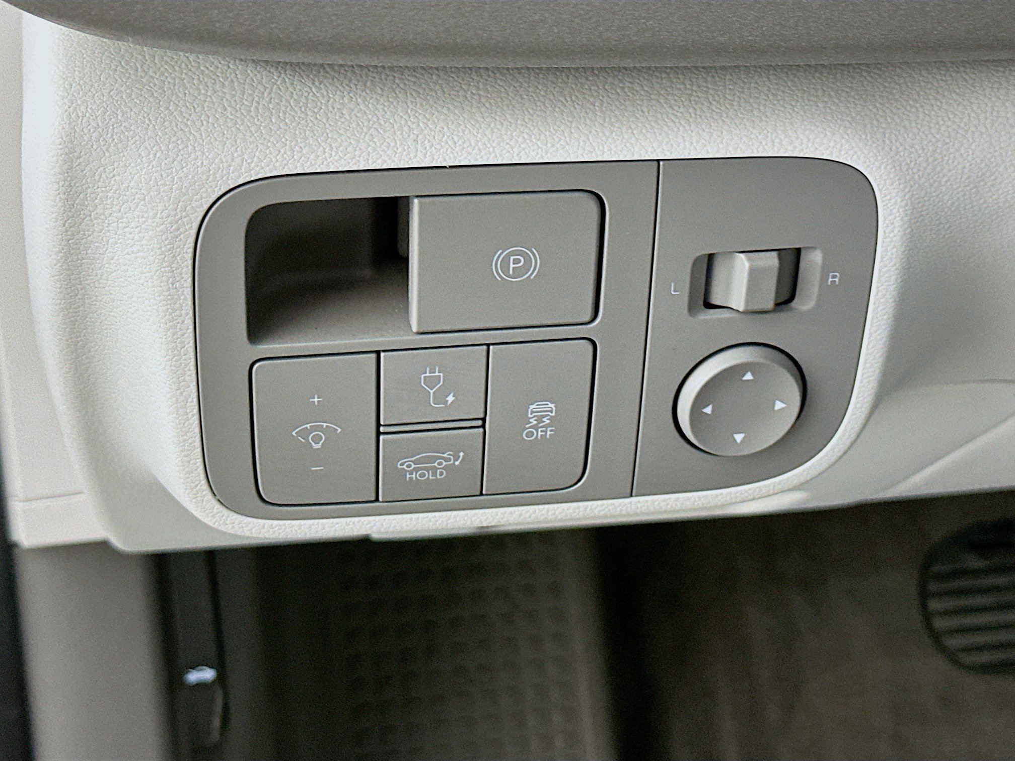 Used 2024 Hyundai Ioniq 6 SEL RWD image 17