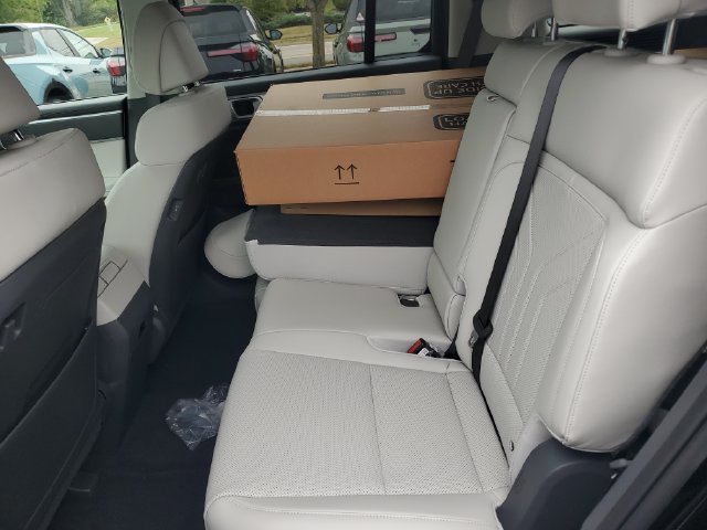 New 2027 Hyundai Santa Fe SEL AWD/4WD image 12