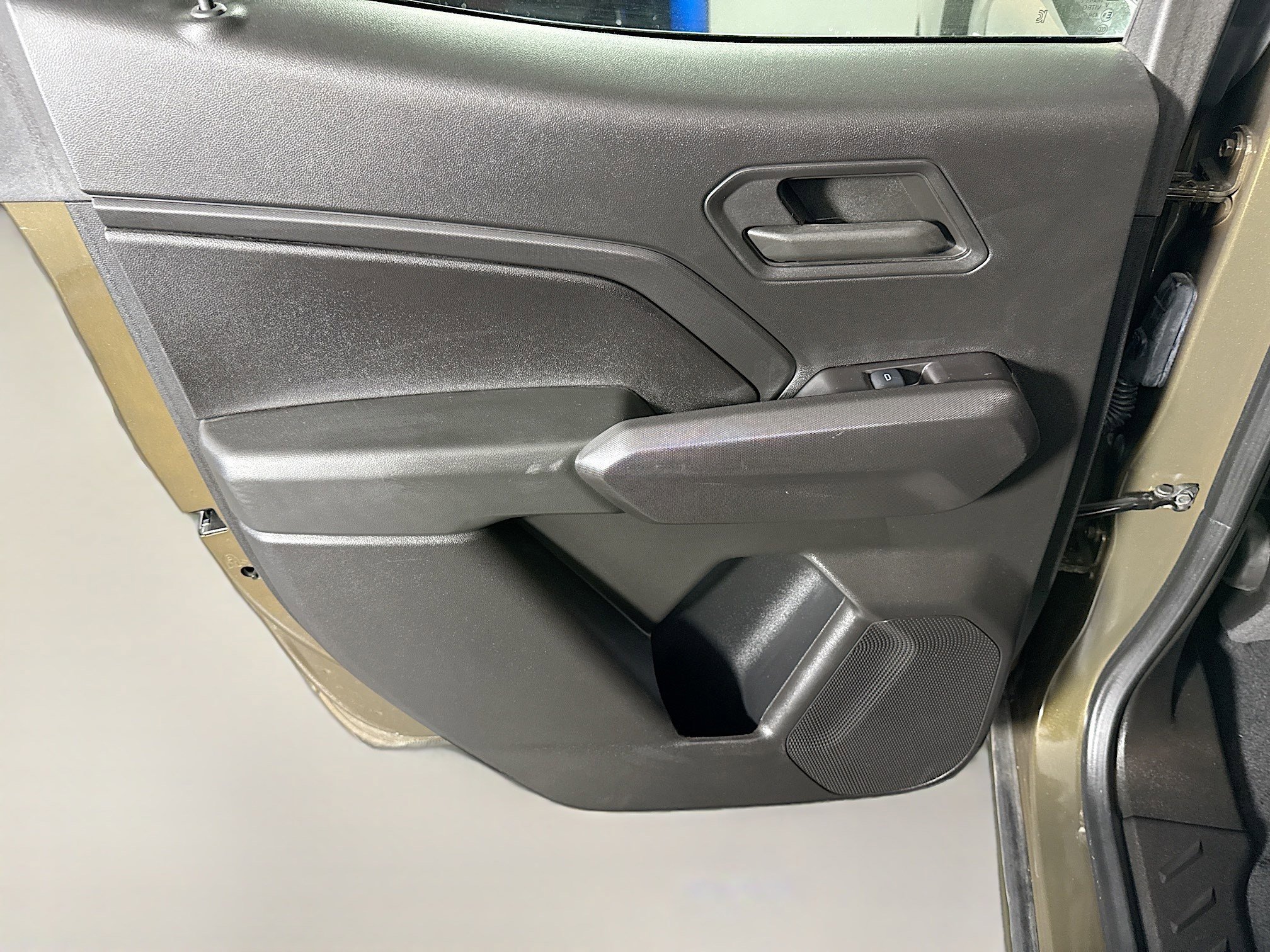 Used 2024 Chevrolet Colorado W/T image 26