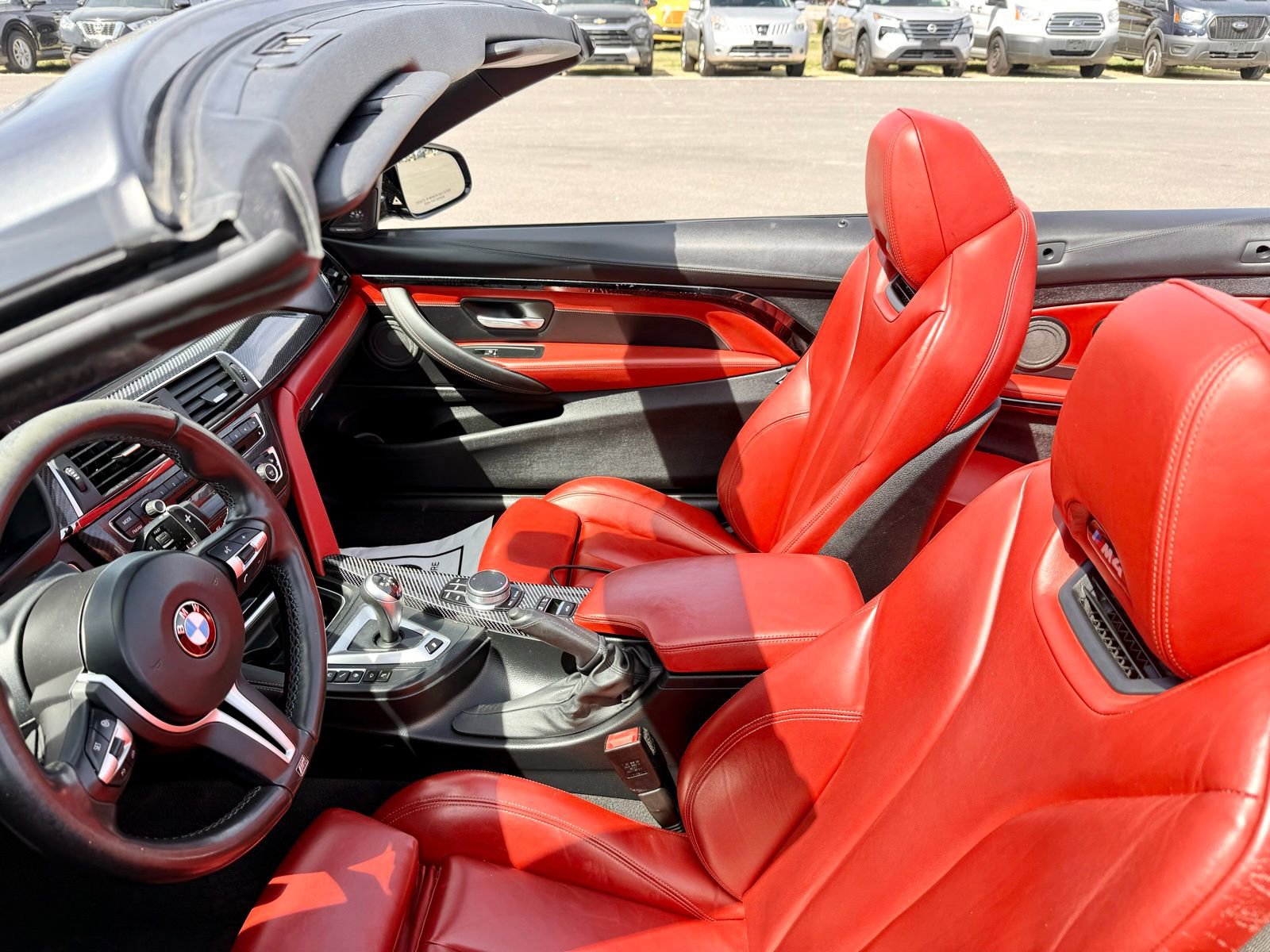 Used 2018 BMW M4 Convertible image 11