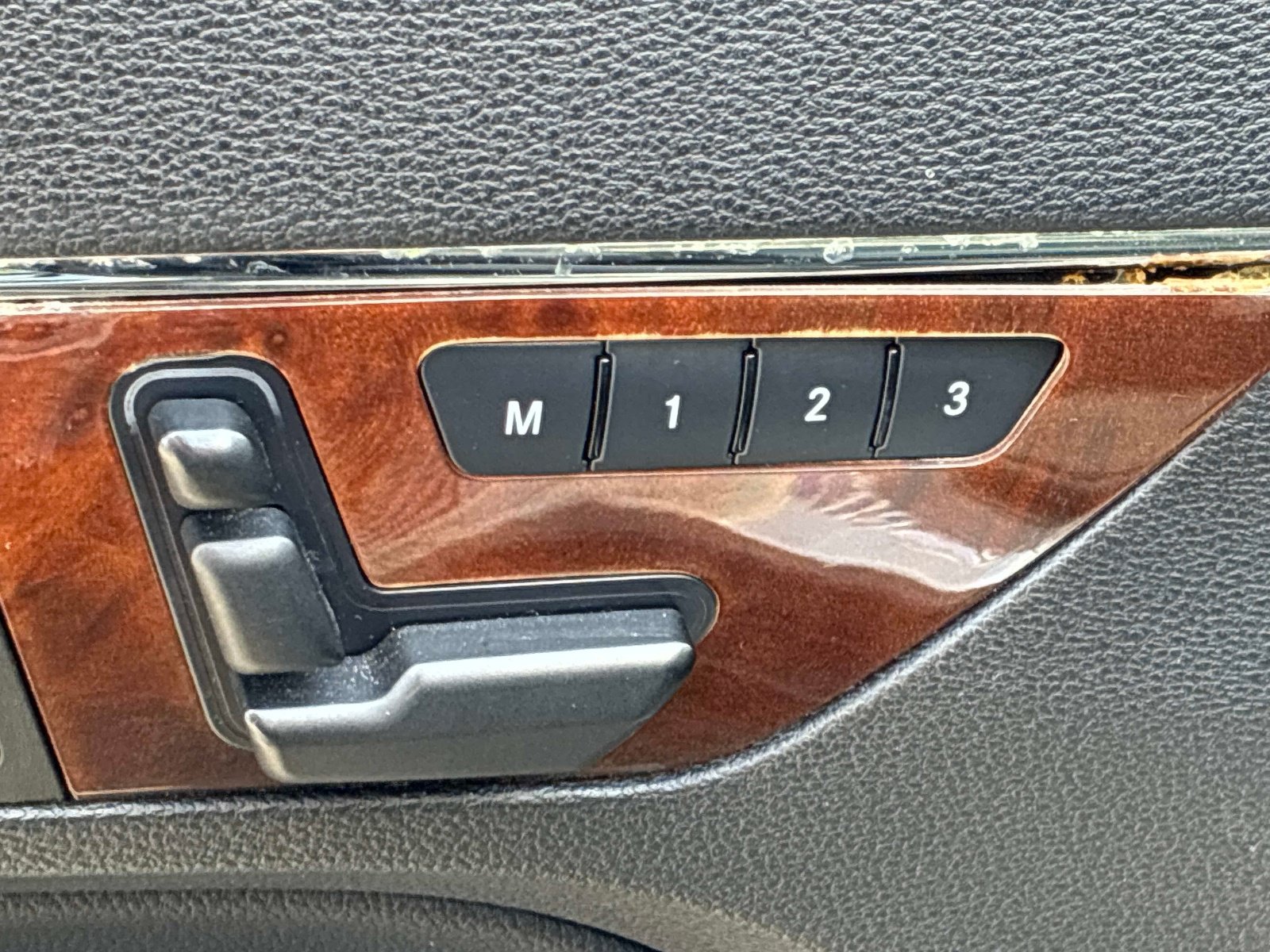 Used 2012 Mercedes-Benz E 550 Coupe image 19