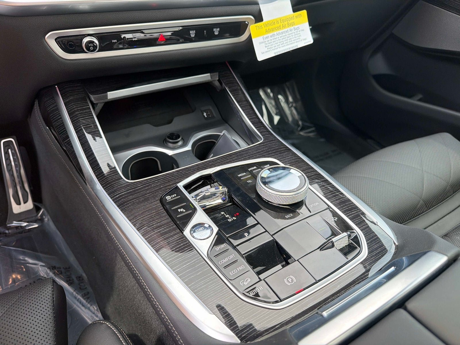 New 2027 BMW X7 xDrive40i w/ Executive Package AWD/4WD image 24