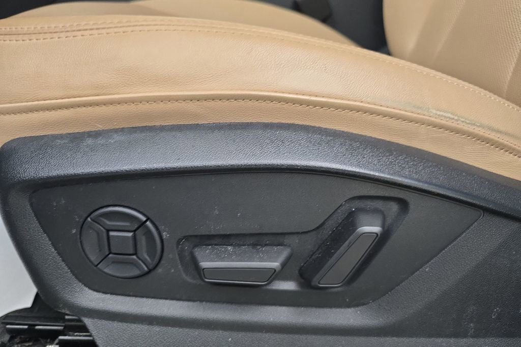 Used 2021 Audi Q8 Premium Plus AWD/4WD image 13
