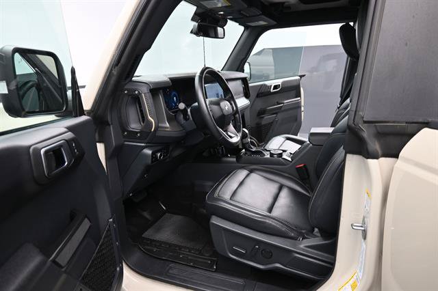 Used 2025 Ford Bronco Badlands AWD/4WD image 10