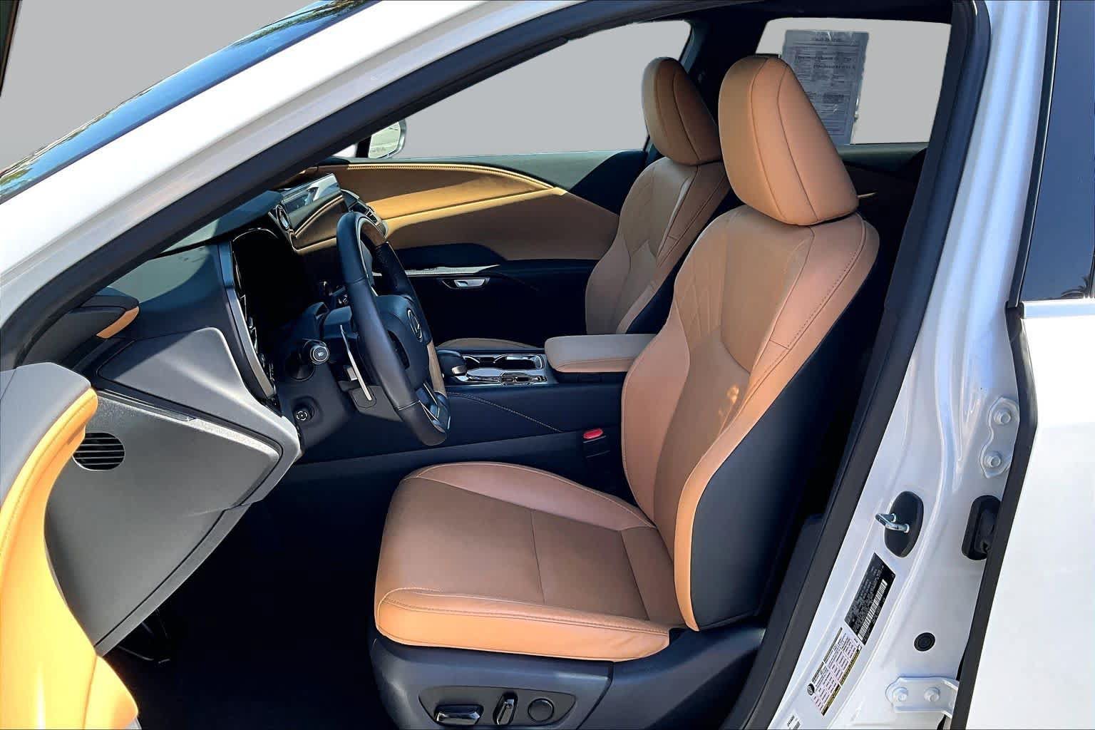 Certified 2024 Lexus RX 350 Premium w/ Convenience Package FWD image 7