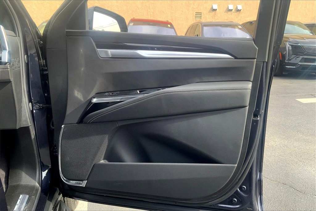 New 2026 Cadillac Escalade 4WD w/ LPO, Floor Liner Package image 35
