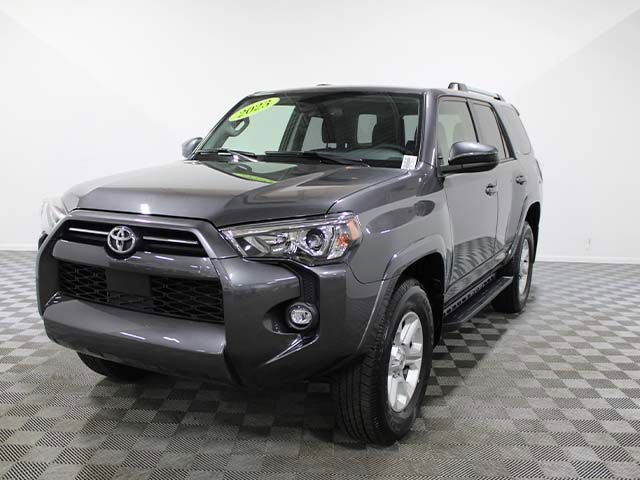 Used 2023 Toyota 4Runner SR5 AWD/4WD image 2