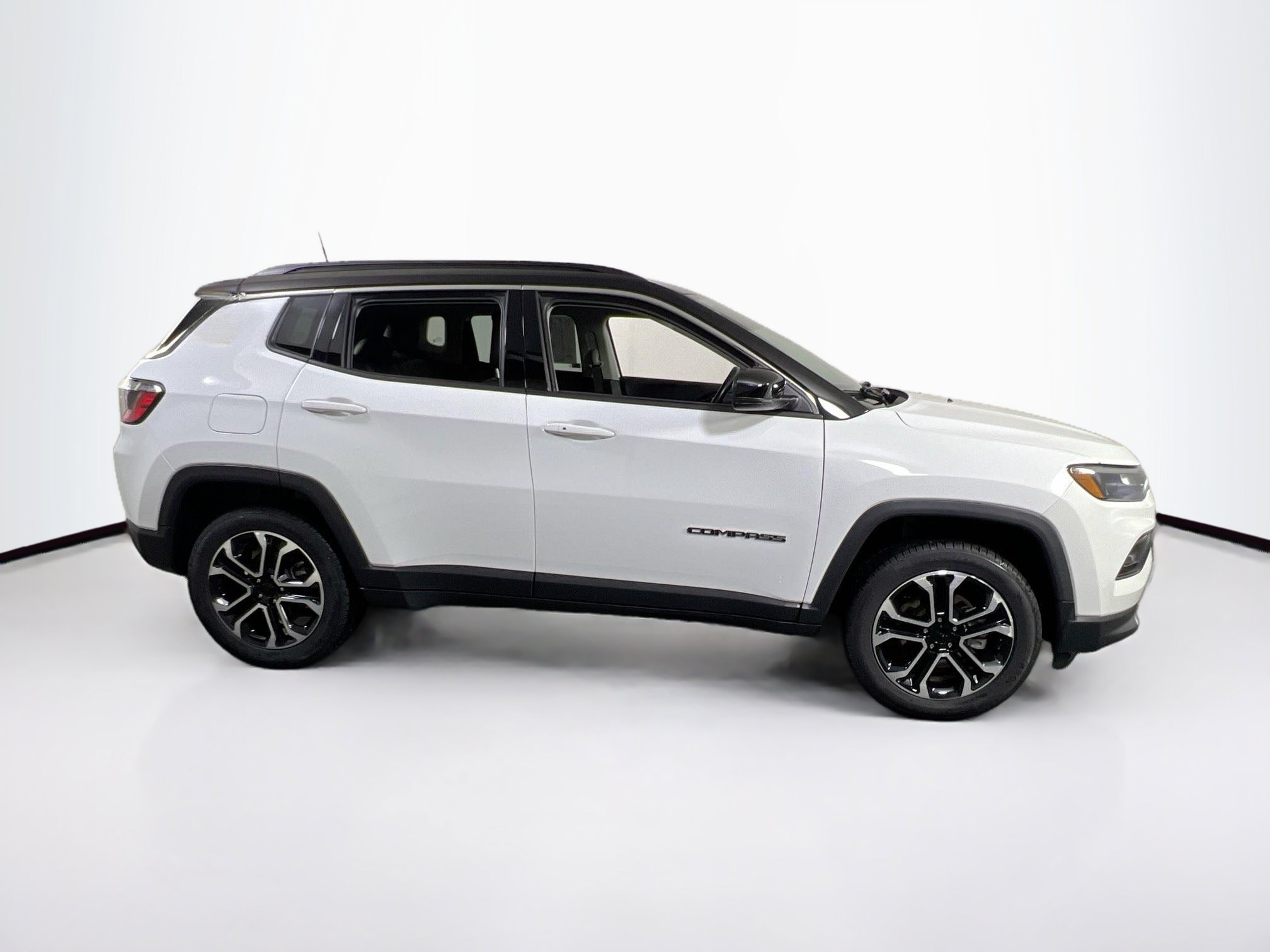 Used 2022 Jeep Compass Limited AWD/4WD image 4