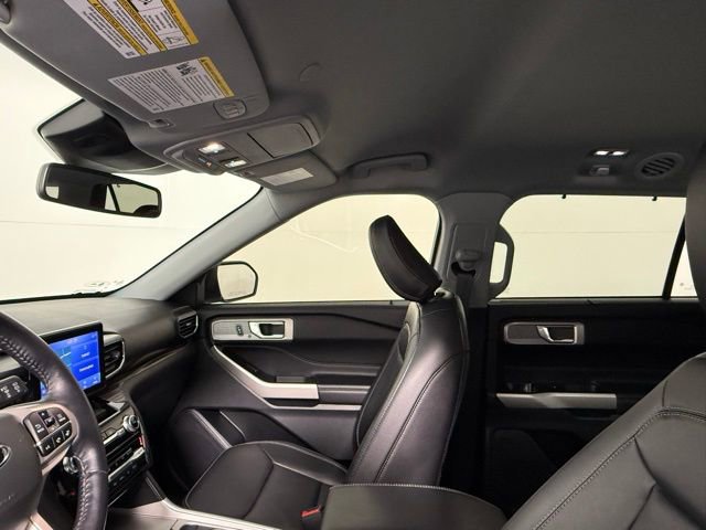 Used 2021 Ford Explorer Limited w/ Equipment Group 301A image 35