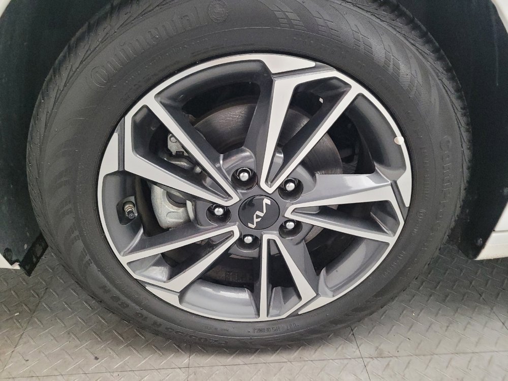 Used 2024 Kia Forte LXS FWD image 31