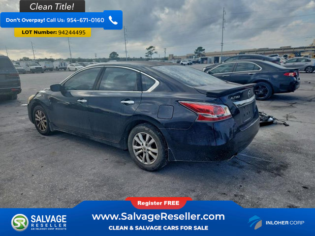 Used 2014 Nissan Altima 2.5 S w/ Sport Value Package image 3