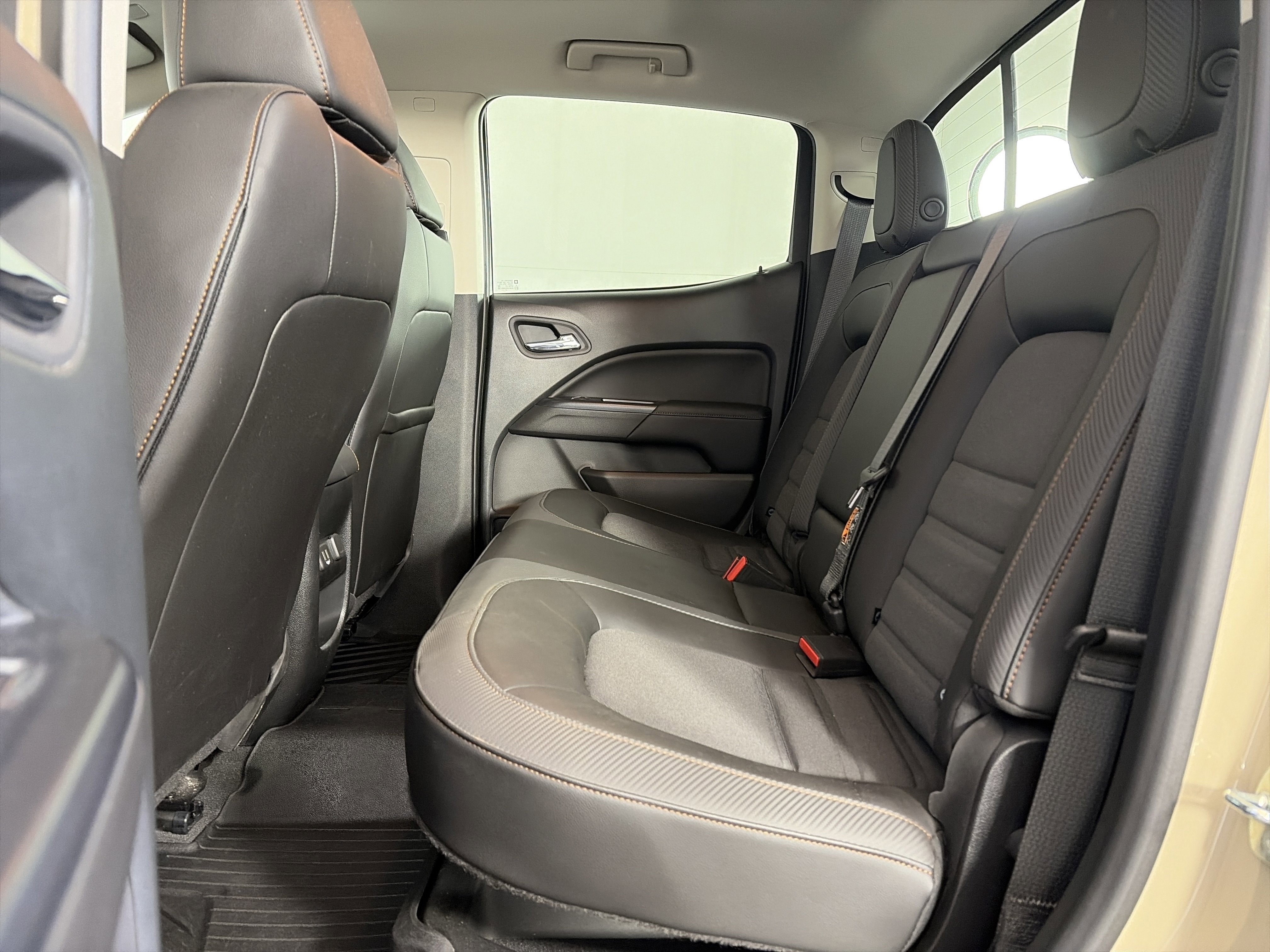 Certified 2022 GMC Canyon AT4 image 7