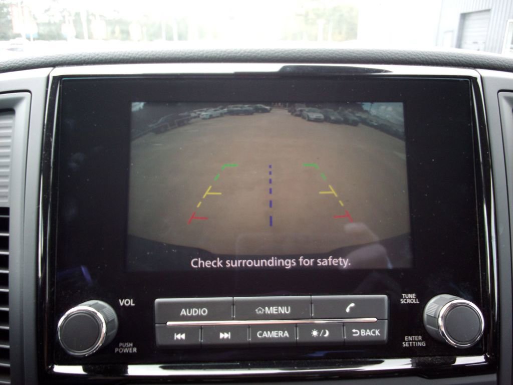 Certified 2024 Nissan Titan SV w/ SV Convenience Package image 22