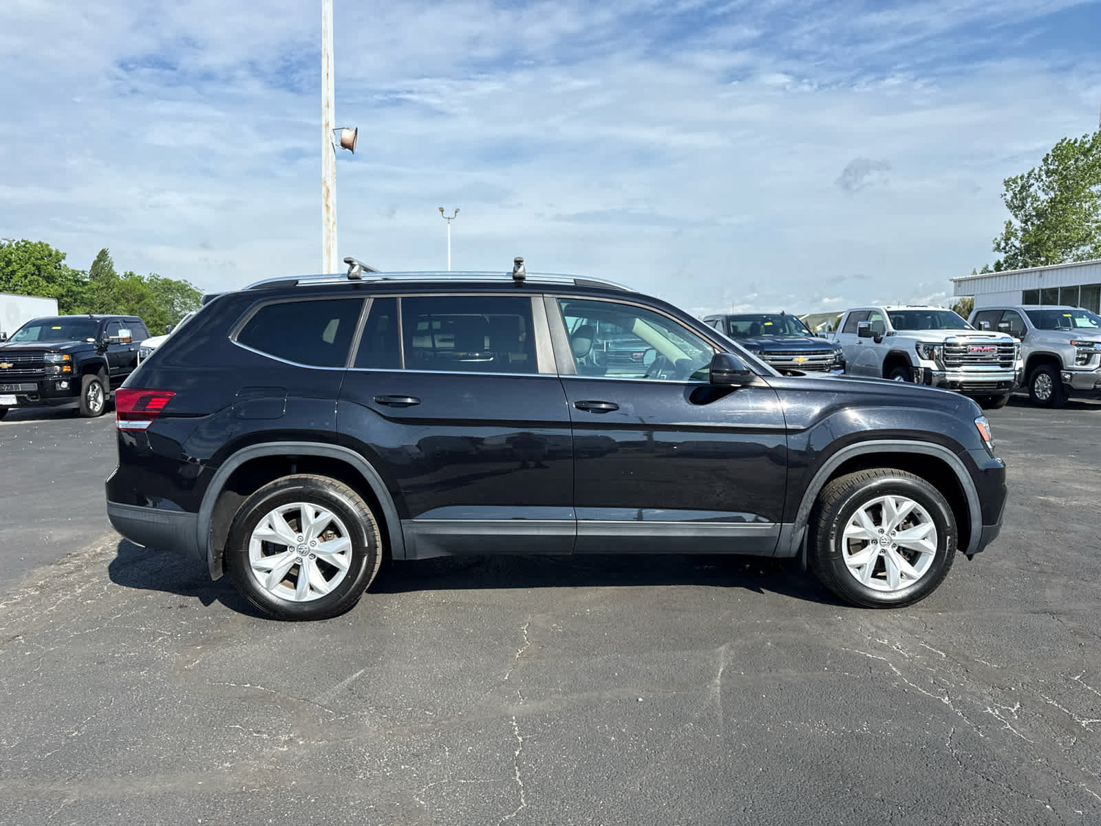 Used 2018 Volkswagen Atlas SE AWD/4WD image 6