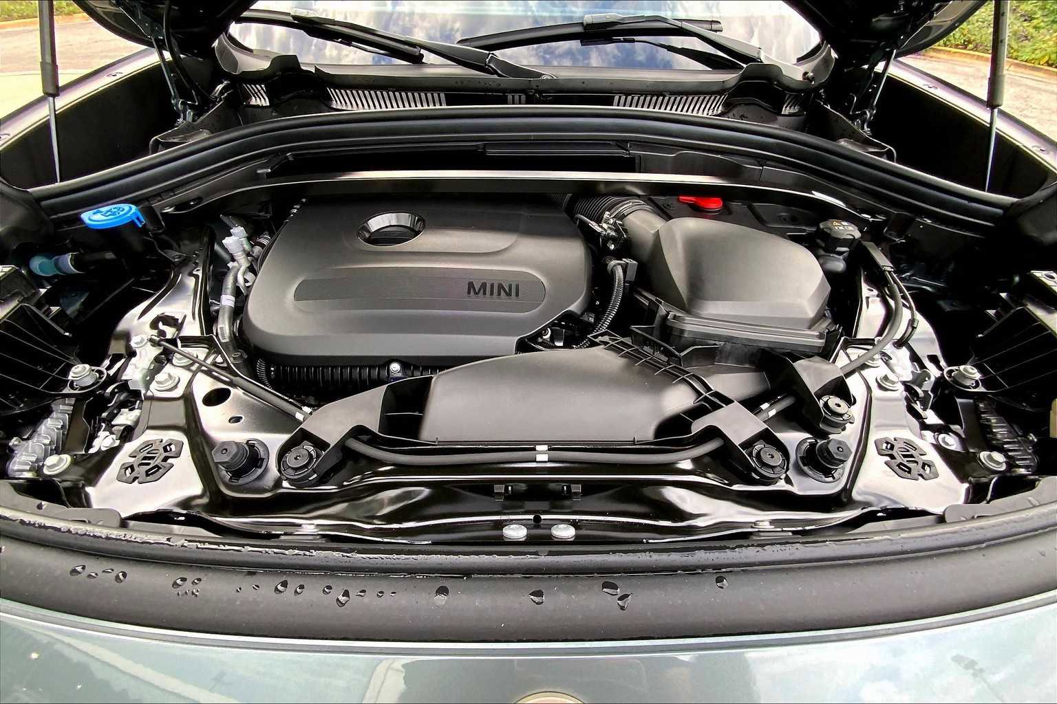 New 2026 MINI Cooper Countryman S w/ Comfort Package Max image 16