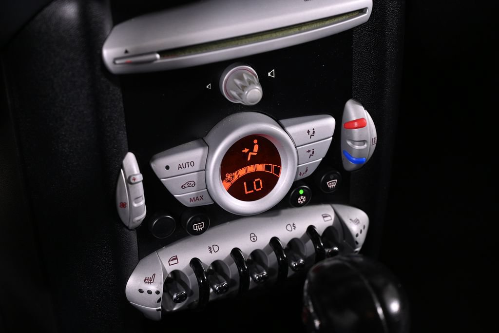 Used 2009 MINI Cooper S FWD image 17