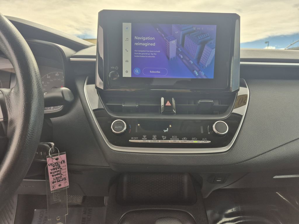 Used 2024 Toyota Corolla LE FWD image 8