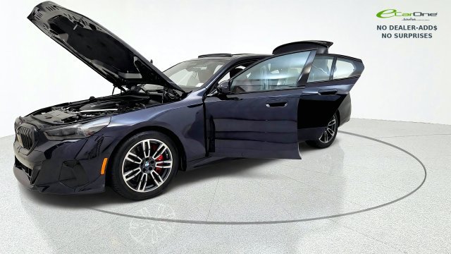 Used 2026 BMW 540i xDrive AWD/4WD image 14