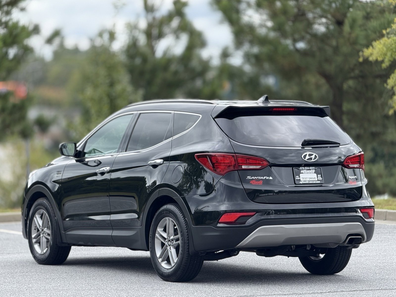 Used 2017 Hyundai Santa Fe Sport image 9