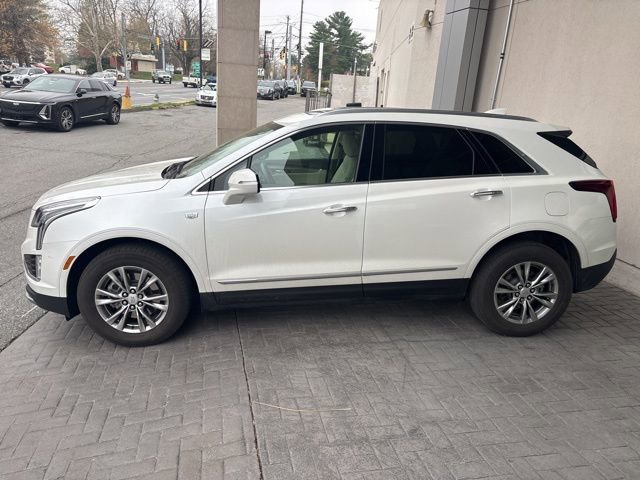 Used 2022 Cadillac XT5 Premium Luxury image 2