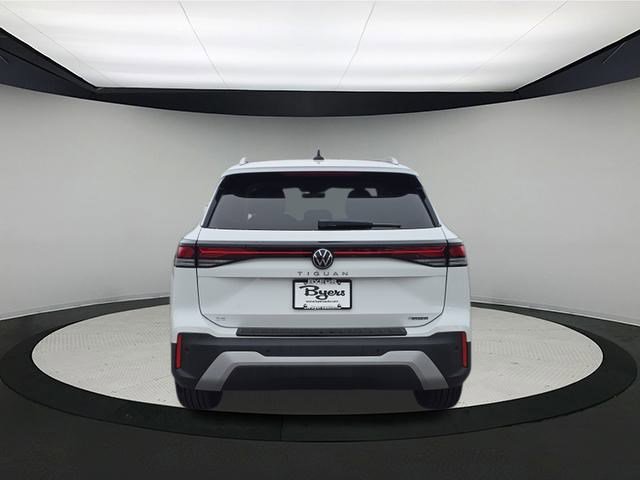 New 2026 Volkswagen Tiguan SE image 6