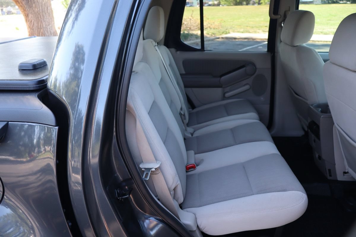 Used 2007 Ford Explorer Sport Trac XLT AWD/4WD image 21