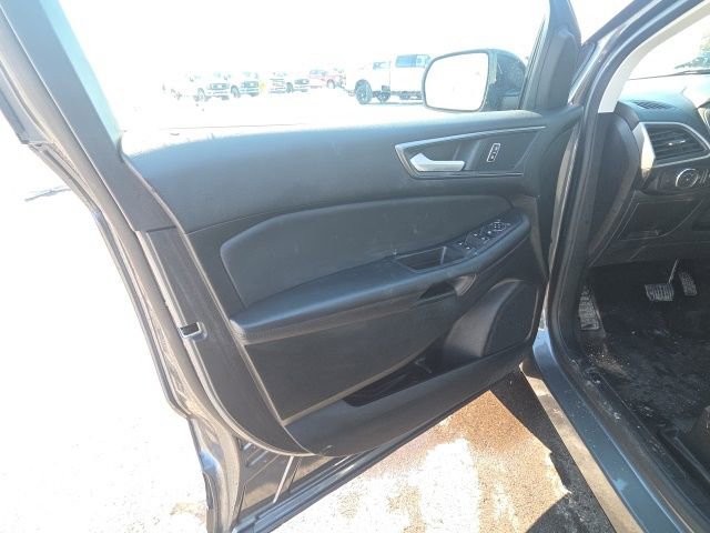Used 2022 Ford Edge SE w/ Black Appearance Package image 26