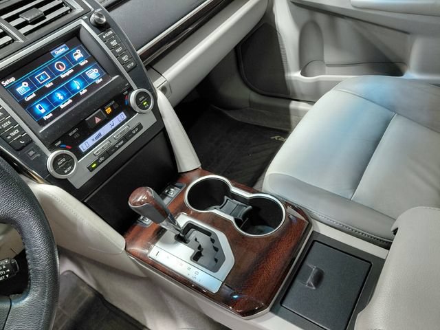 Used 2012 Toyota Camry XLE FWD image 28