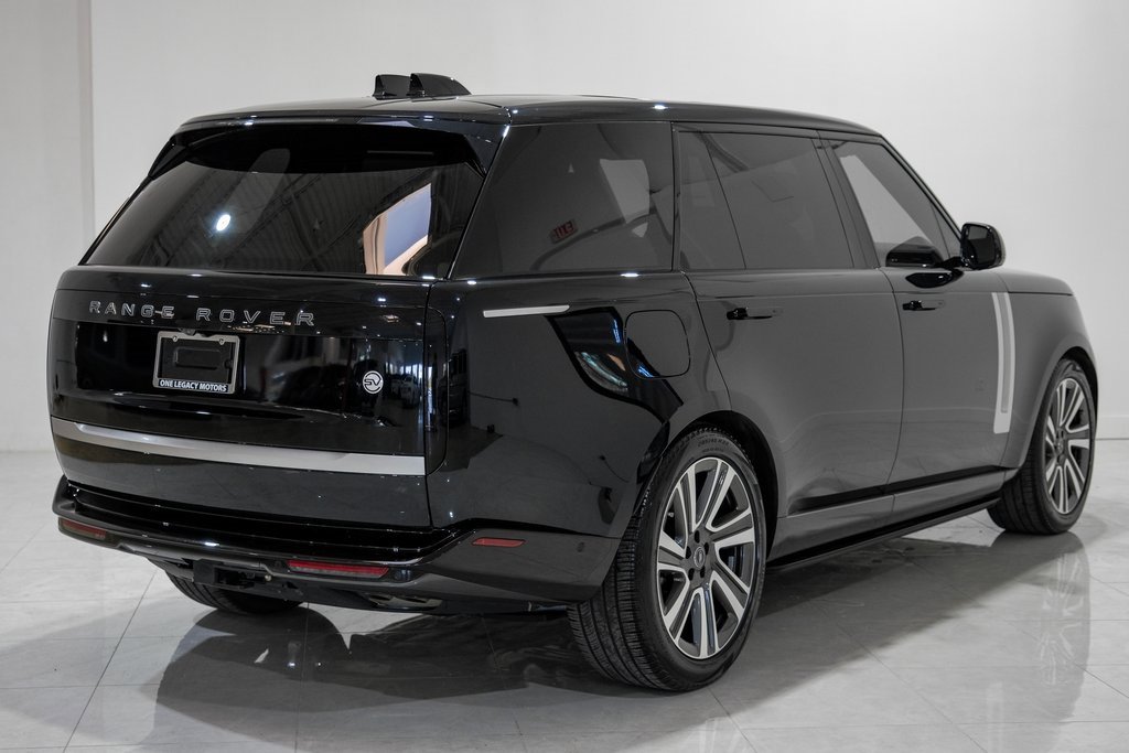 Used 2023 Land Rover Range Rover SV image 8