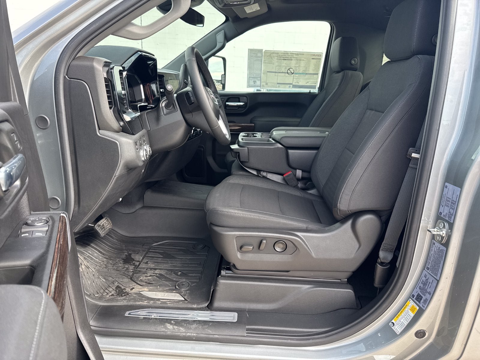 New 2026 GMC Sierra 2500 SLE AWD/4WD image 14