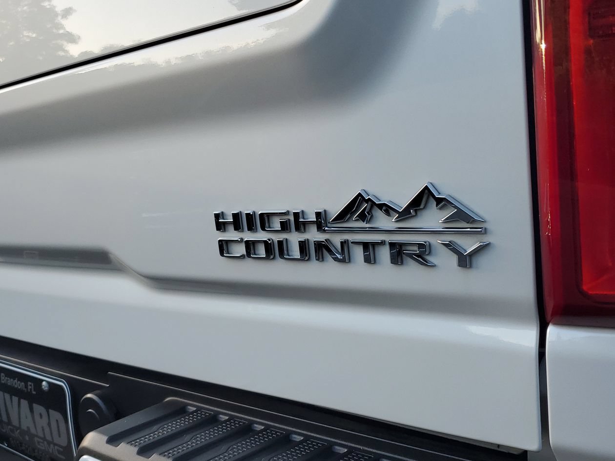 Used 2025 Chevrolet Silverado 3500 High Country w/ High Country Premium Package AWD/4WD image 8