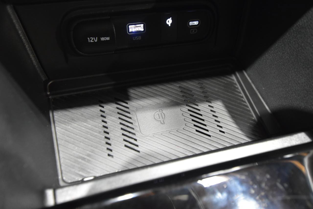 Used 2024 Kia Sportage EX image 29