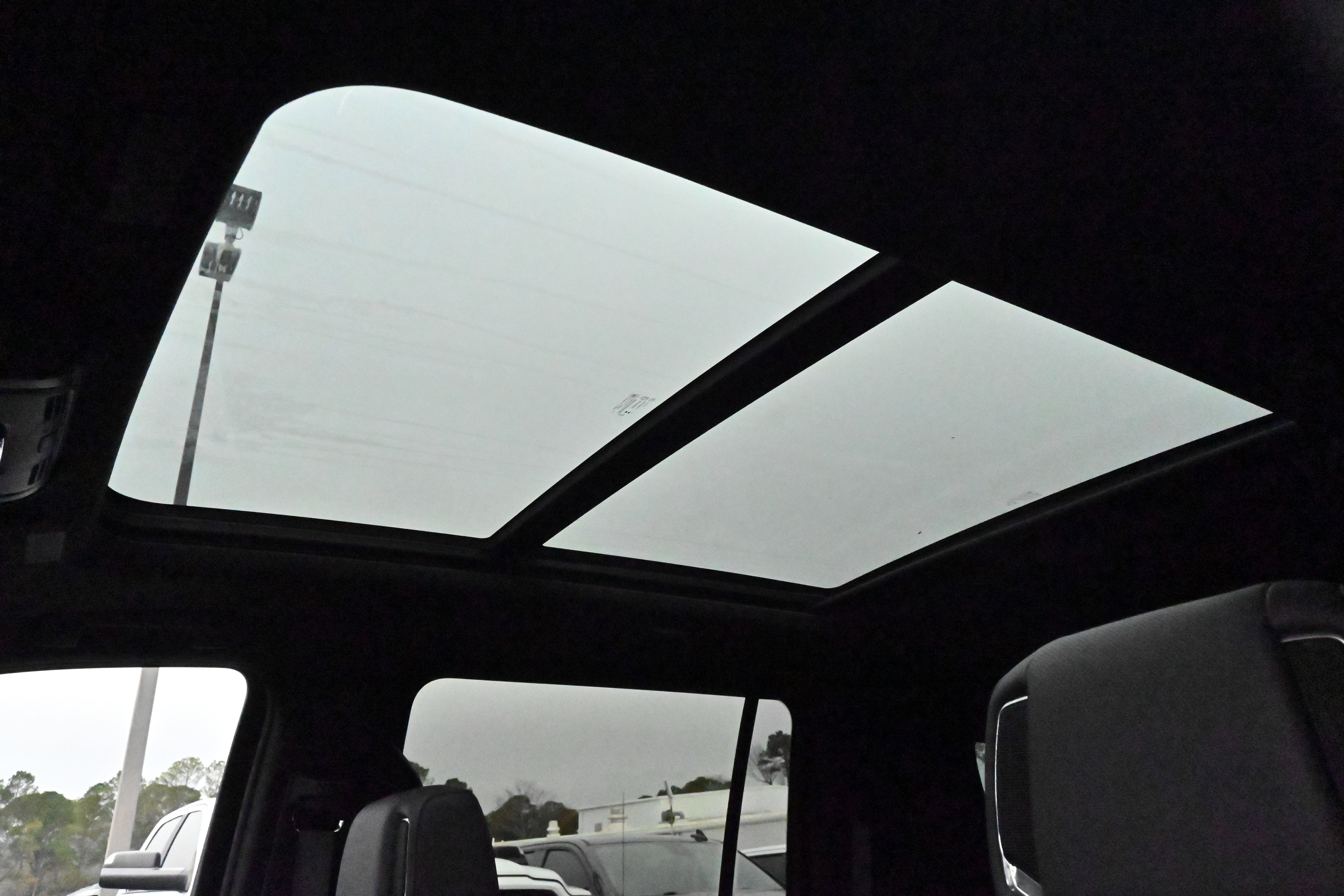 Used 2025 Cadillac Escalade ESV Sport image 10