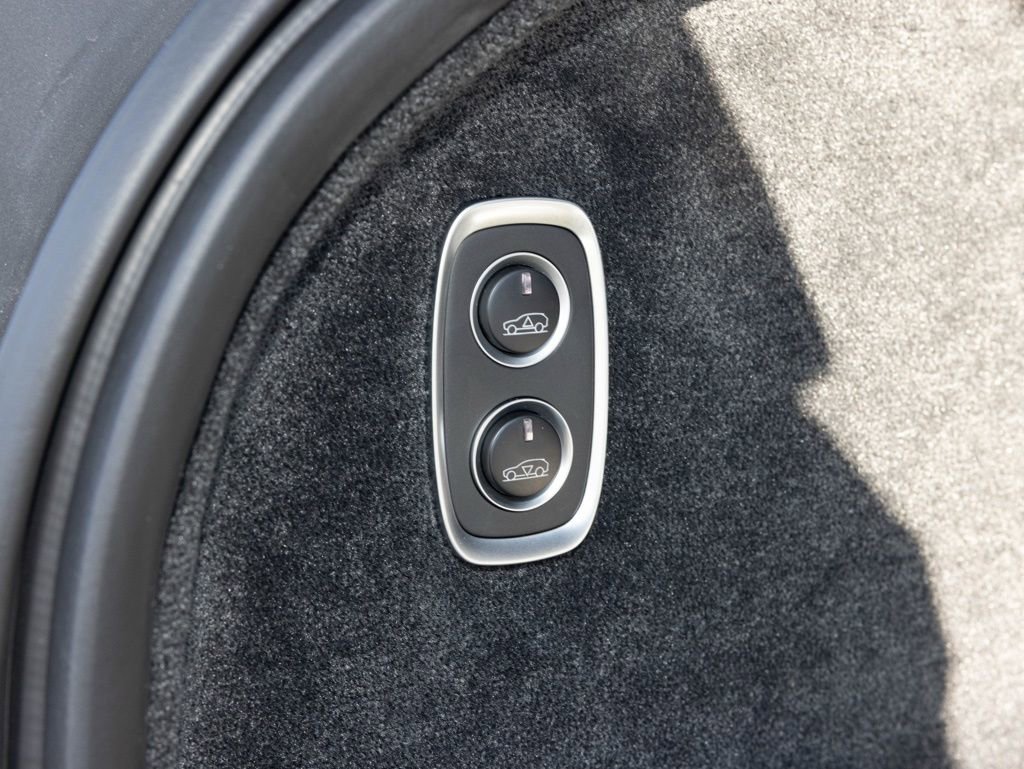 New 2026 Aston Martin DBX 707 image 52